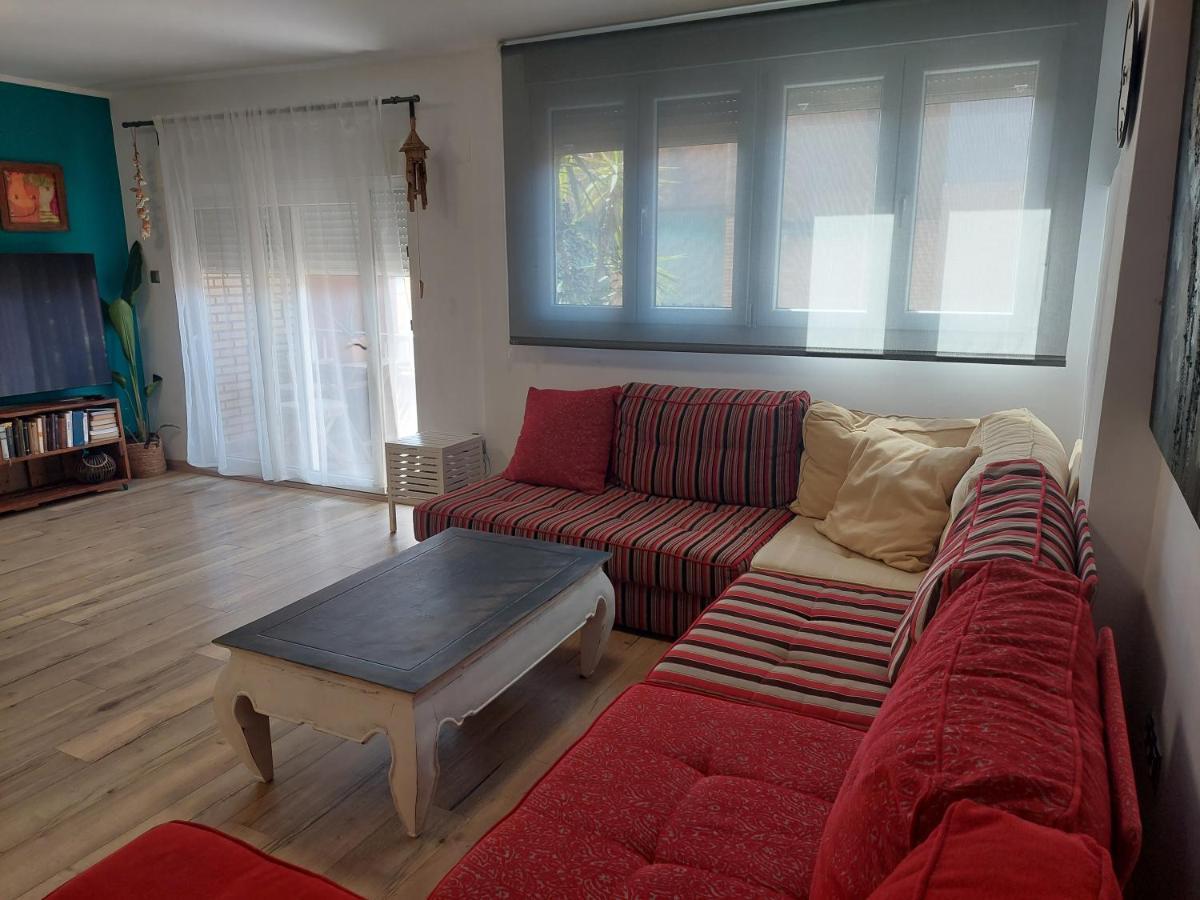 Family Apartment Andrea Alaquas Exterior foto